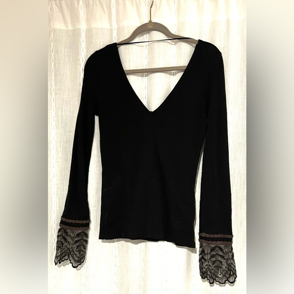 Free People, black, last dance with lace cuffs shirt. Sz. M - Picture 7 of 8